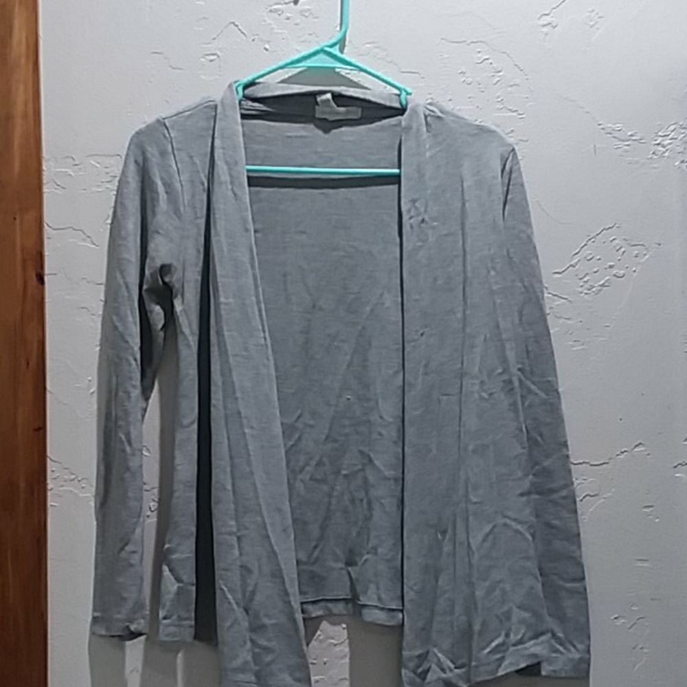 Grey cardigan